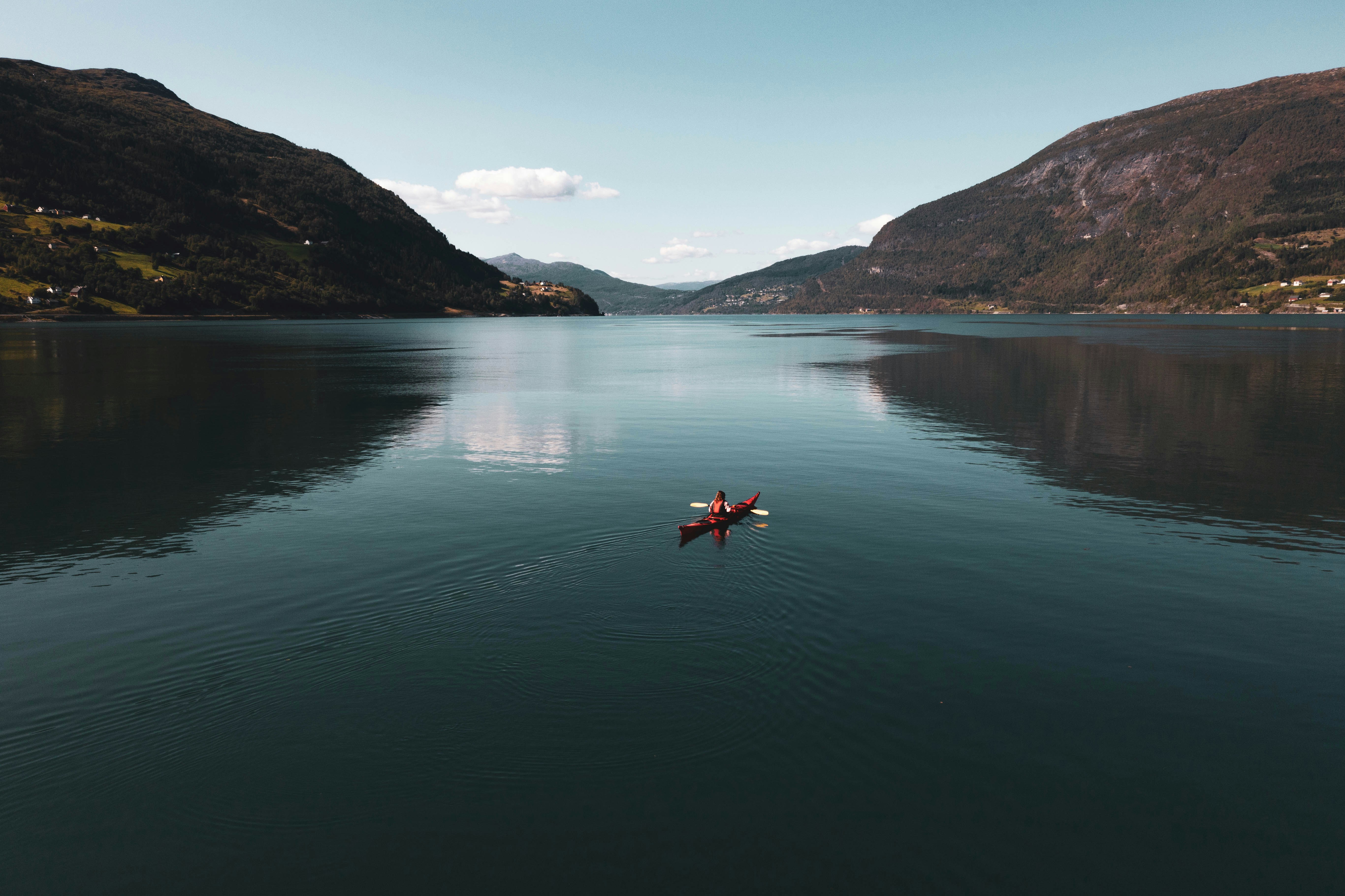 Introduction : Pourquoi faire du kayak dans les fjords norvégiens ?